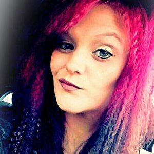 Meet your Posher, Casey